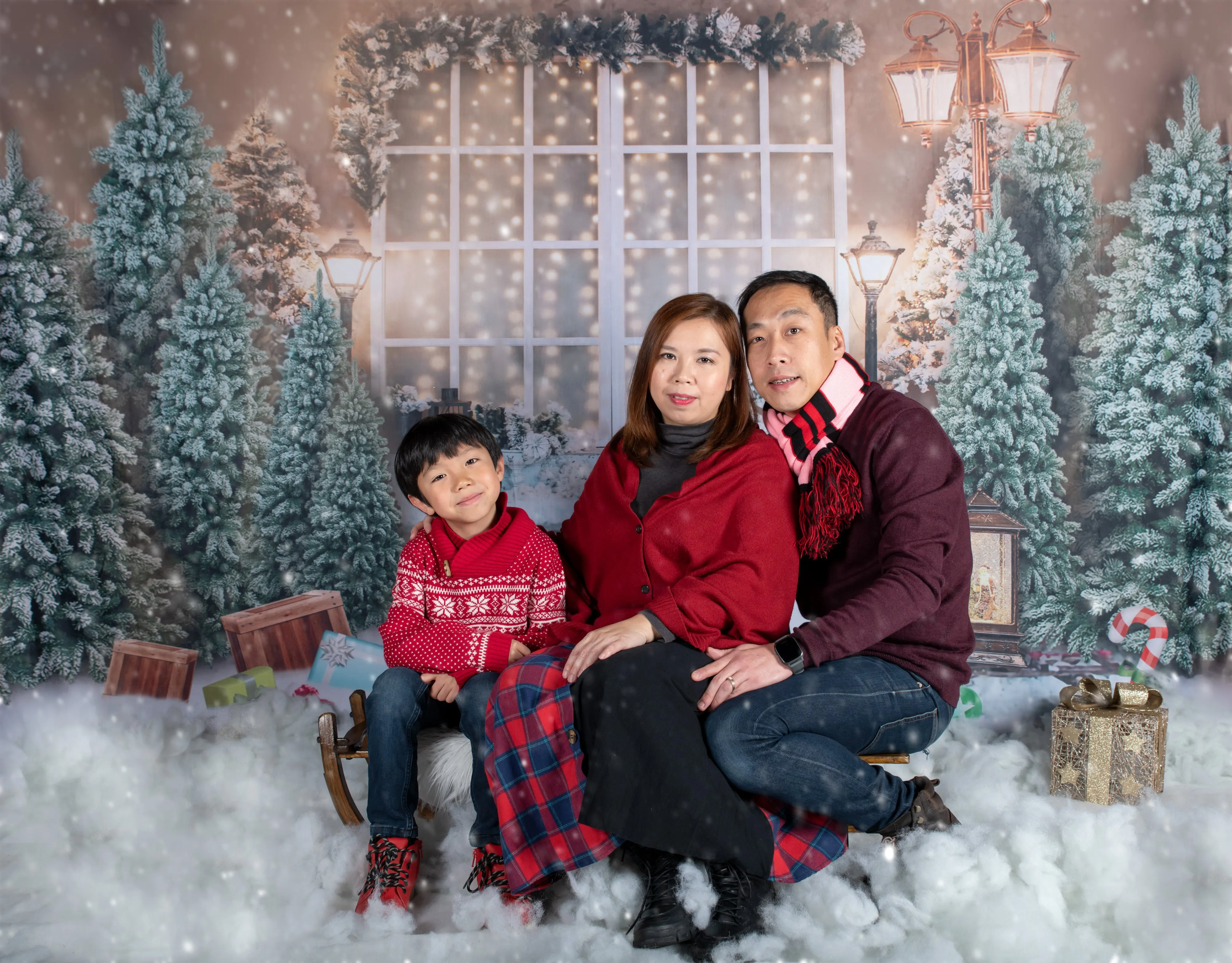 Placeholder — Christmas studio family on sledge