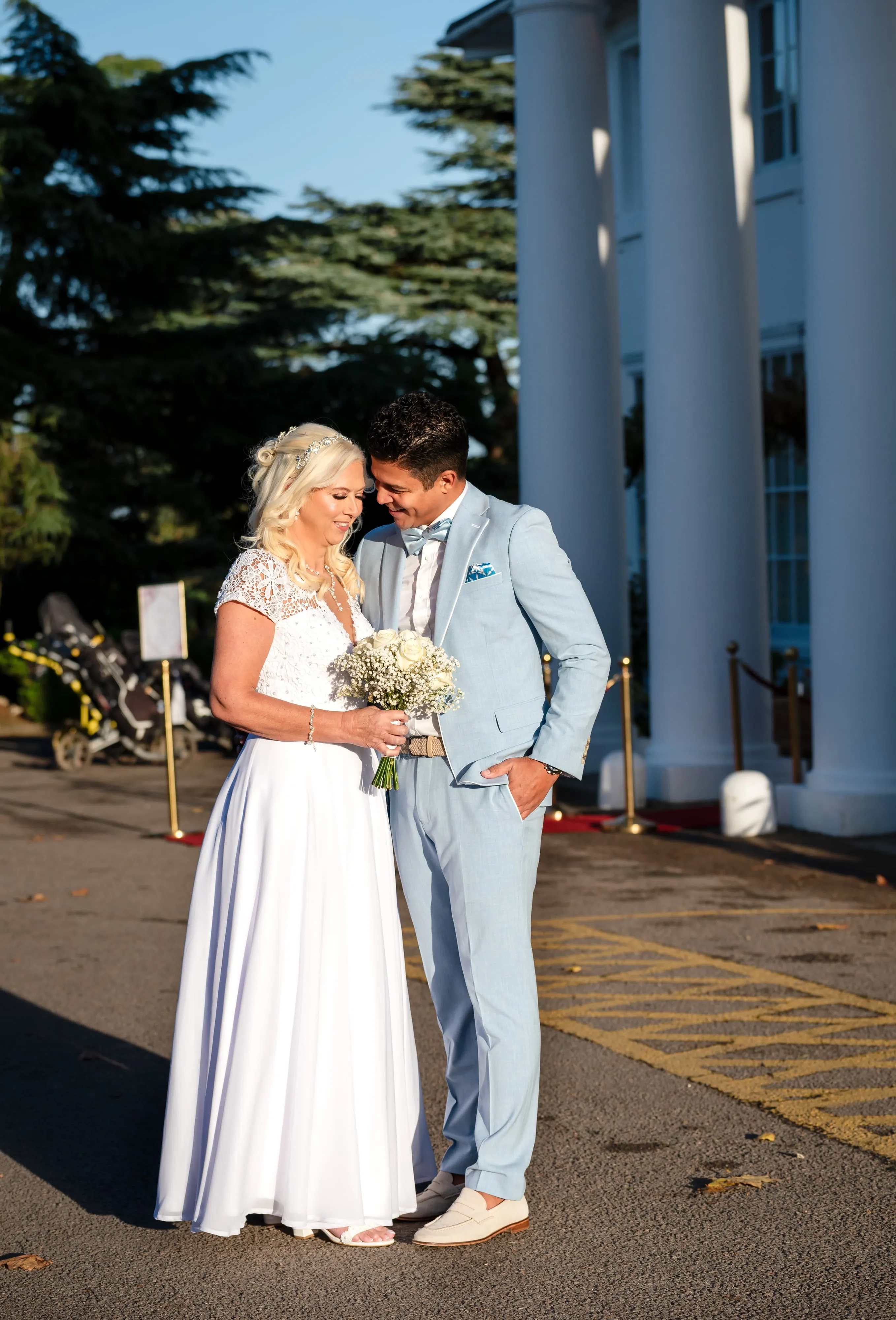 Bride and Groom at dyram park grounds